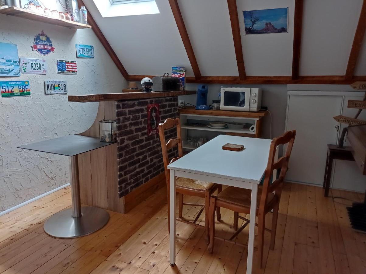 Chambre Campagnarde Du Gres Rouge De Beauval Eksteriør billede
