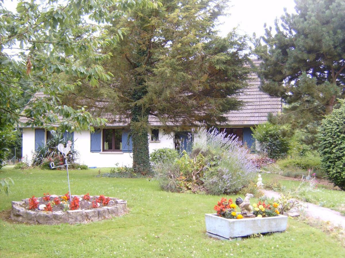 Chambre Campagnarde Du Gres Rouge De Beauval Eksteriør billede